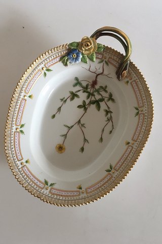 Kongelig Porcelæn Flora Danica Bladformet skål med håndtag 20/3541 nyt nummer 357