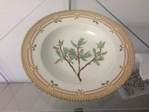 Royal Copenhagen Flora Danica Arnold Krog Quality from 1904-1910 Deep plate No 3545
