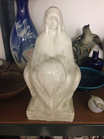 Royal Copenhagen Figur med hvid Krystal Glasur af Valdemar Engelhart "snedronningen"