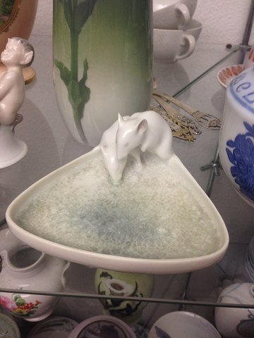 Royal Copenhagen Art Nouveau Skål med Mus og hvid krystal glasur af Valdemar Engelhart