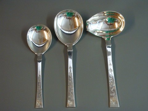 Hans Hansen Arvesølv nr 12. Forskellige dele på lager i øjeblikket. 5000m2 udstilling.