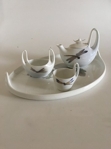 Meget Sjældent Royal Copenhagen Art Nouveau Kaffesæt med Kande, kopper og Bække No 4 Med guldsmede