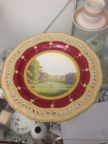 Royal Copenhagen Flora Danica Typografical Dinner Plate of Frederiksberg Castle, painted by Emil Ort