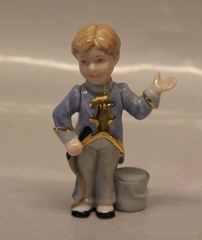 Royal Copenhagen 0207 RC The Little Animal Trainer, 9 cm Sven Vestergaard Mini Circus collection series (1249207)