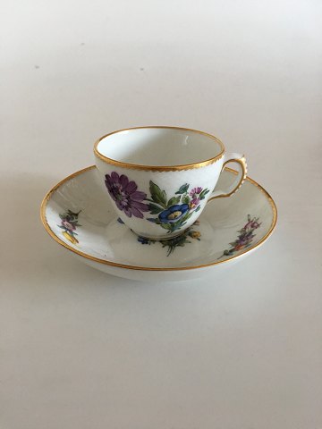 Royal Copenhagen Saksisk Blomst, Fuld Kaffekop med Dyb Underkop No. 1549