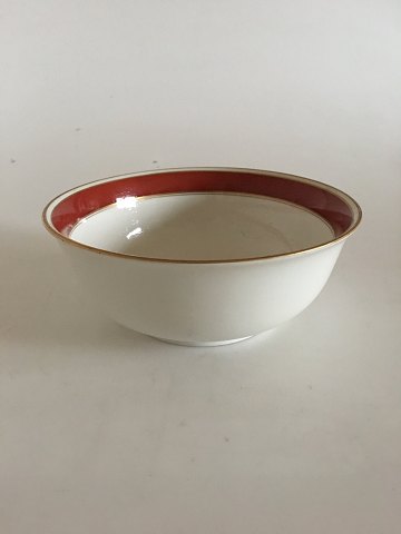 Bing & Grondahl Egmont Bowl No 44A. White with Wine Red Border and Gold