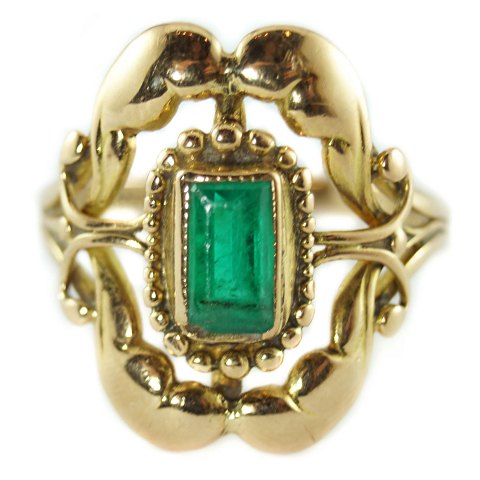 Georg Jensen; An Emerald ring of 18k gold