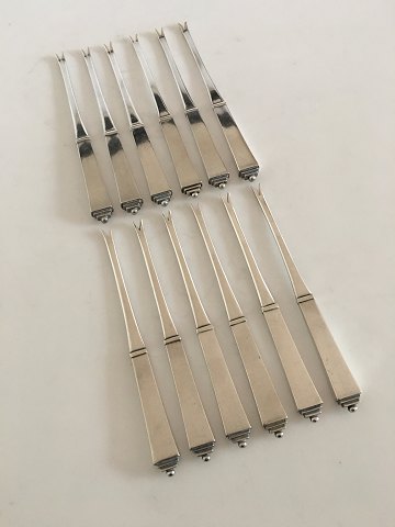 Georg Jensen Sterling Sølv Pyramid Set of 12 x Lobster Piks with vintage GJ Silver Hallmarks