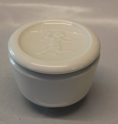 Royal Copenhagen Art Pottery RC Gellè Frerés Paris 8 x 10 cm Paris and Putti on the lid Design Nils Thorsson