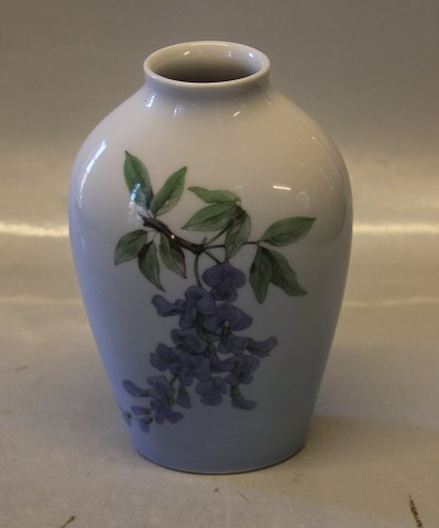 B&G Porcelain B&G 72-239 Vase Blue flower (wisteria) 17.5 cm