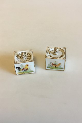 Meissen Salt og Peber sæt i porcelæn med dekoration med Høns og forskellige insekter