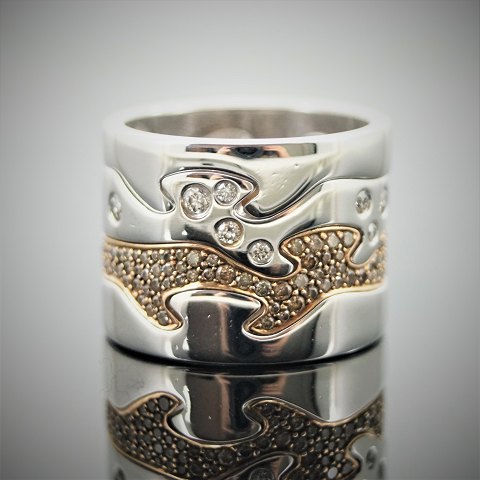 Georg Jensen, Nina Koppel; Fusion ring af 18 kt. hvidguld og rosaguld med diamanter, firdelt