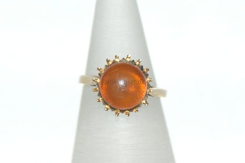Gold ring with amber 14 KaratSize: 52
