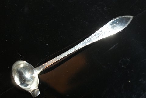 Cream spoon Empire Silveryear 1904Length 15 cm.