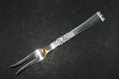 Laying Fork Rigsmoenster Silver Flatware
Frigast silver
Length 13.5 cm.
