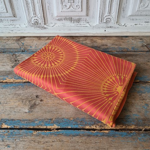 Georg Jensen Damask vintage tablecloth - coral colored with golden sun 150 x 210 cm.