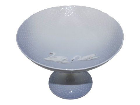 SwanCake stand