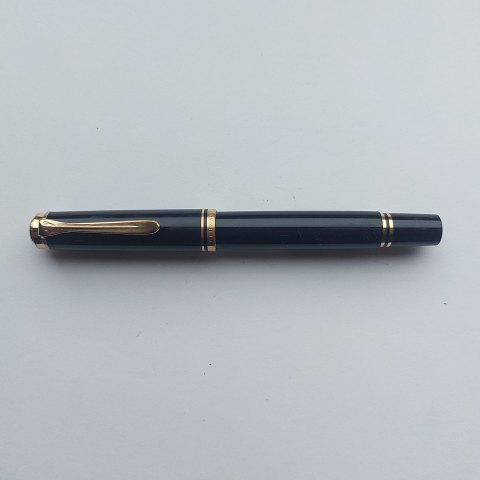 Sort PelikanSouverän M400 fyldepen