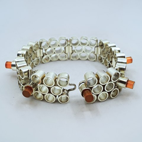 Bent Knudsen; Silver bracelet set with carnelian