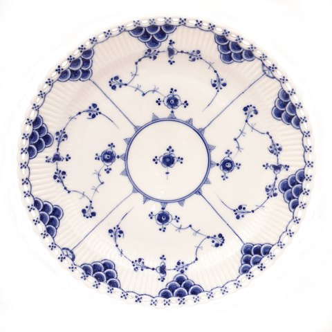 Sæt på otte 1800-tals musselmalede helbonde 
middagstallerkner. Perioden 1870-90. D: 24,5cm