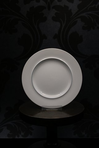 Royal Copenhagen - Aluminia Blåkant fajance , dessert / brød tallerken.
RC# 3066. 
Dia.: 17cm...