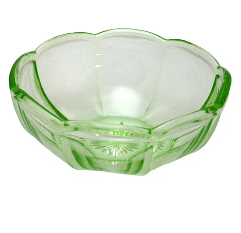 Lille skål urangrøn, Chippendale, Fyens Glasværk