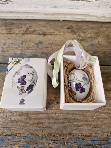 Royal Copenhagen Easter egg decorated with butterflies from 2017
