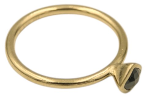 8 karat guld
Ring med lille sort sten - Str. 54
