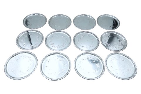 Georg Jensen 
Glasbakke med druer 7,6 cm.