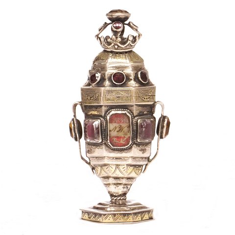 Riechdose aus Silber von Poul Hansen, Tondern. H: 
11cm