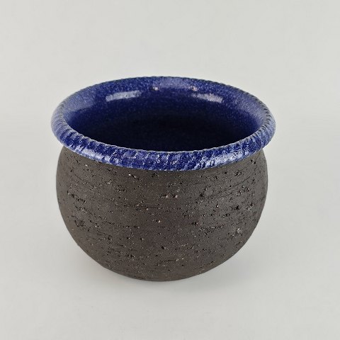 Vase med blå glassur