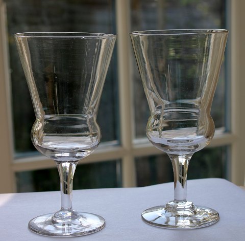 Whiskyglas med målesæk, Holmegaard/Kastrup