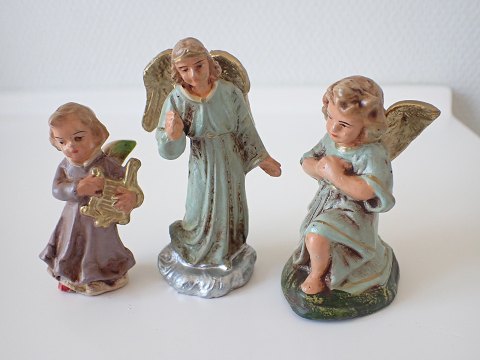 3 håndmalede gipsengle.