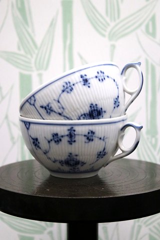 Royal Copenhagen, Blue Fluted Plain Large Morning Teacup
(without saucer) RC# 084...