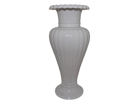 Royal Copenhagen 
Stor, hvid Hetsch vase fra omkring 1850
