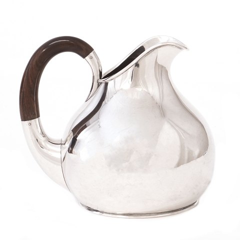 Silver jug by Theodor Sabroe, Copenhaghen, 1938. 
H: 14cm