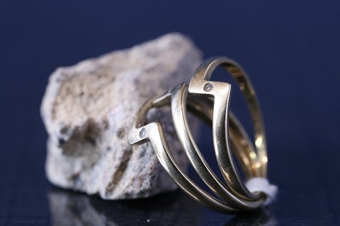 9 Karat gold collector