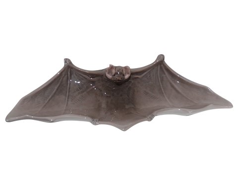 Royal Copenhagen tray
Bat