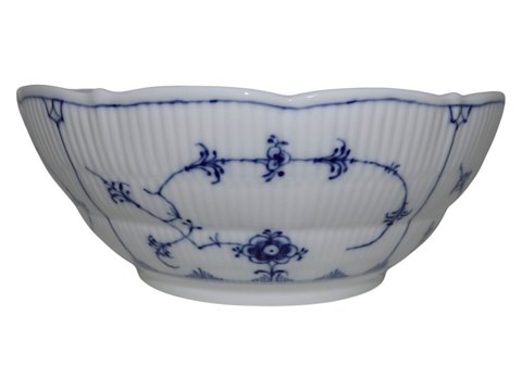 Blue Fluted Plain
Round bowl 21 cm.