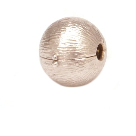 Ole Lynggaard Copenhagen 14kt white gold clasp. D: 
10mm