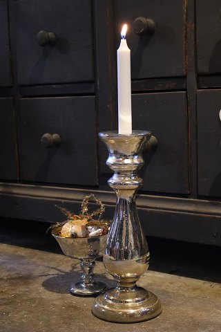 STOR antik fransk 1800 tals lysestage i fattigmandssølv med fin patina. Højde : 32cm...