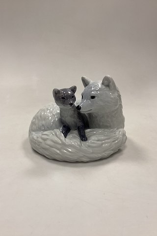Royal Copenhagen Motherly Love Figurine - Polar Fox with Cub No. 443