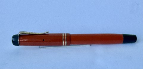 Coral red Montblanc Simplo no. 20 fountain pen