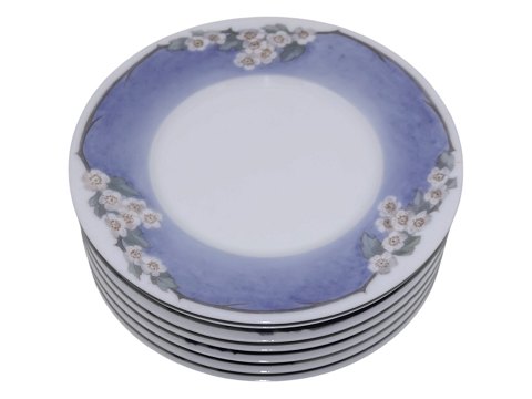 Royal CopenhagenArt Nouveau luncheon plate with apple blossom from 1898-1923