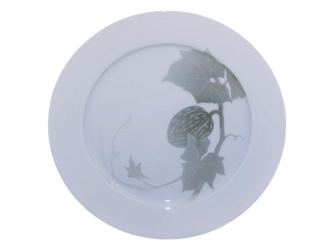 Royal CopenhagenArt Nouveau luncheon plate with cucumber 21.5 cm.