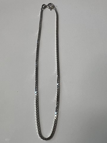 item no: 647027