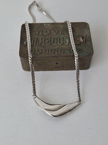 Vintage necklace in sterling silver