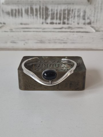 Vintage armring i sterlingsølv med onyx