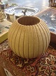 Arne Bang stil:Gouda vase i keramik
