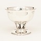 Stor Louvre bowle af Georg Jensen. Dateret 1921. #19B. H: 19cm. D: 24cm. V: 1.009gr